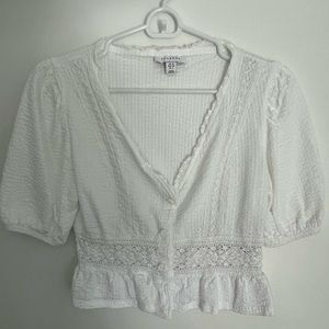 Top Shop White Cropped Button Down Top - Size 6